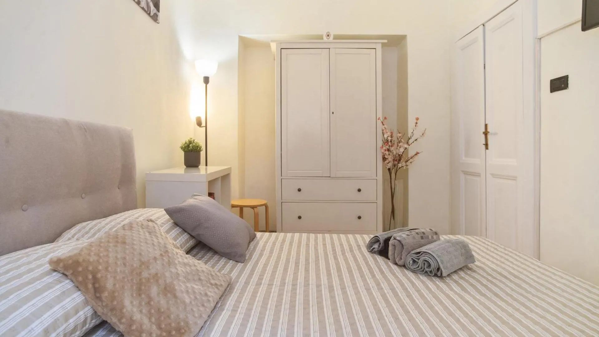 Apartment Appartamento Roma Trastevere 2 Camere Italy